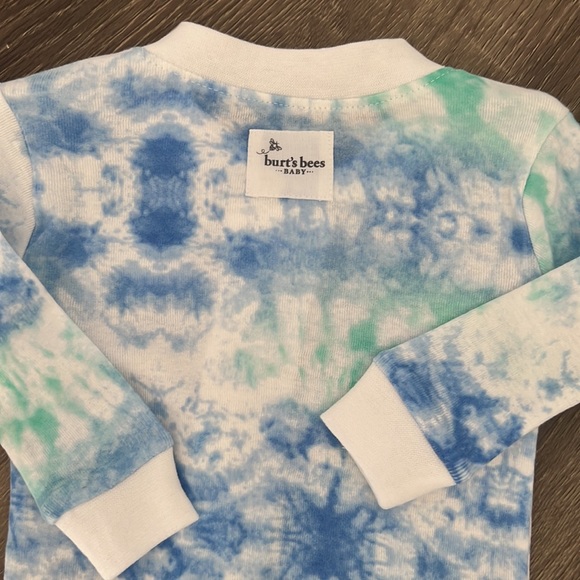 NWT Burt’s Bees Baby 100% Organic Cotton Tie Dye Pajamas - Size 3-6M - Picture 7 of 7
